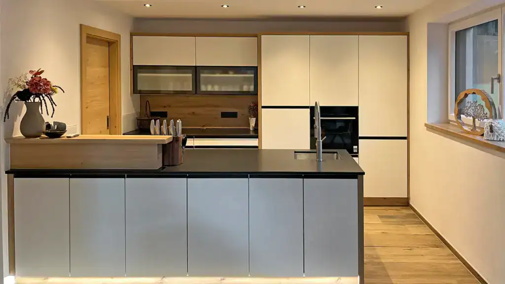 PLANHAK Referenz Wohnhaus Pinzgau NH Interieur Design Küche